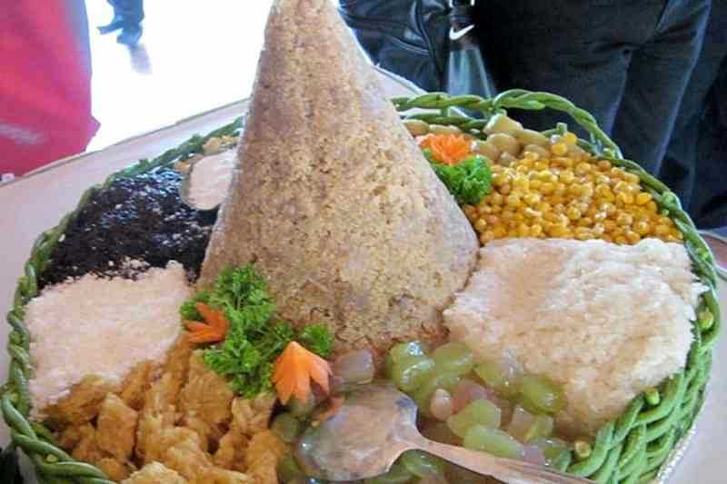 tumpeng tiwul siap pecahkan rekor dunia muri di hello tumpeng tiwul siap pecahkan rekor dunia muri di hello