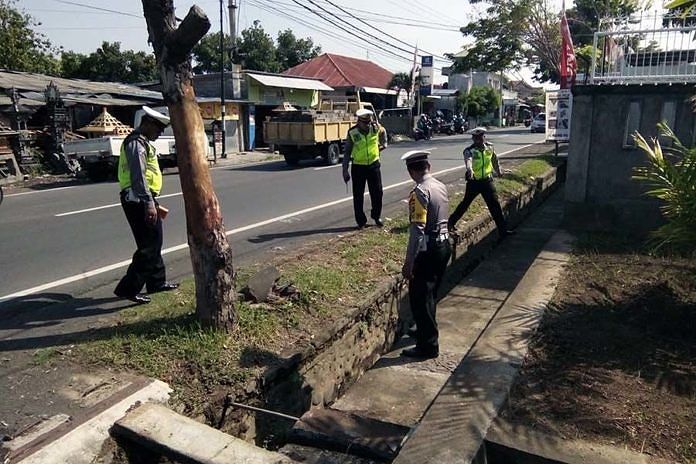 Tabrak Got, Pengendara Sepeda Motor Tewas 1