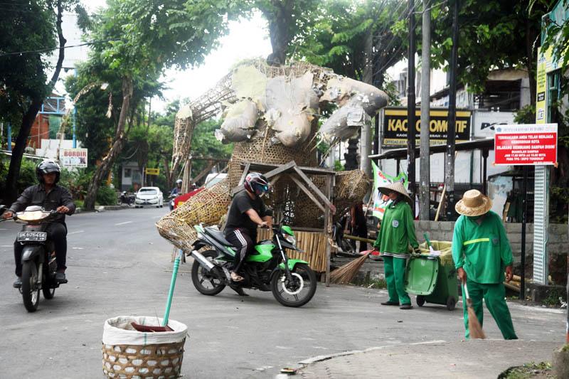 Seribu Petugas  Kebersihan  Denpasar Dikerahkan Atasi Sampah 