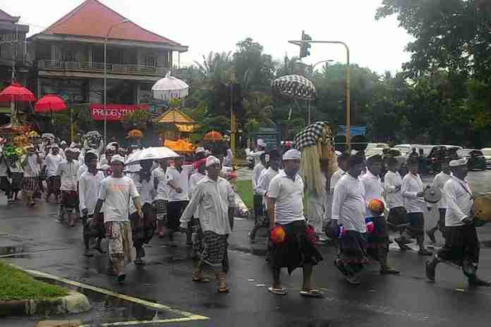 Melasti Digelar Tiga Desa Pakraman