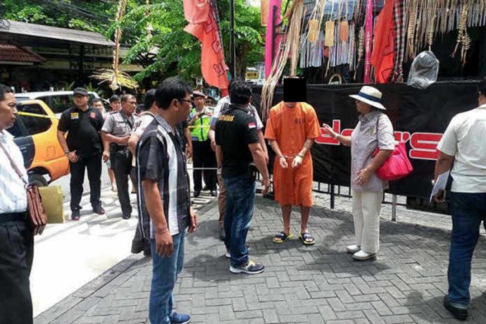 Begini Reka Ulang Kasus Penganiayaan Oleh Turis Jerman 2