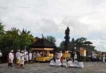 Padati Tanah Lot