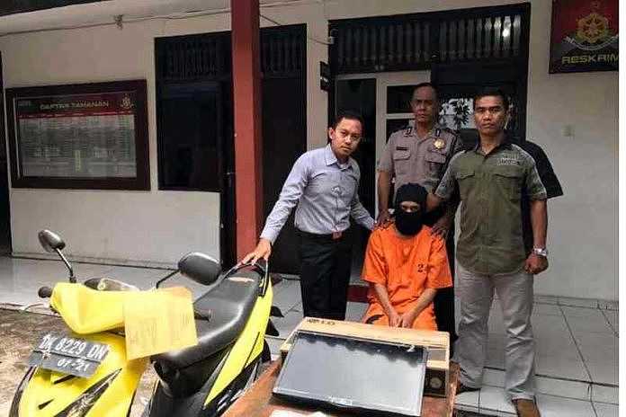 Pembobol Rumah Pembobol Rumah