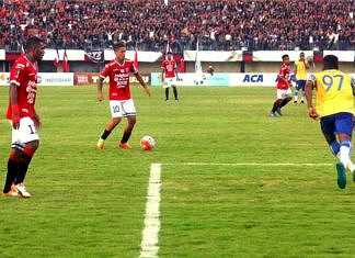 Persipura Beri Kado Buat Jupe