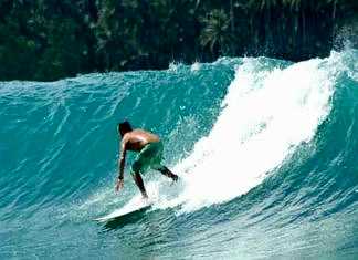 Perkenalkan Pantai Sorake, Nias Selatan Gelar Surfing Contest