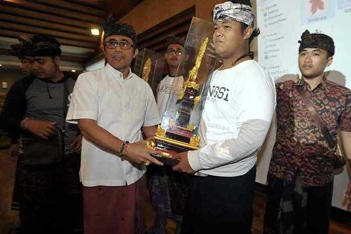Piala Bergilir Pitik Kite Festival ke-7 Diraih Alu Muani Mas Ubud dan Tangsi Sanur 1