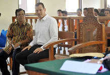 WNA Kelahiran Perth Disidang Kasus Pencurian Kaca Mata WNA