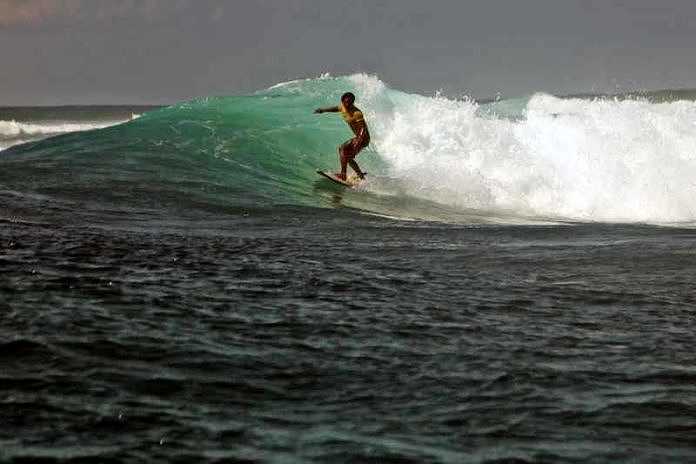Pantai Semawang