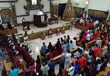 Umat Gereja GPIB “Ekklesia” Rayakan Natal