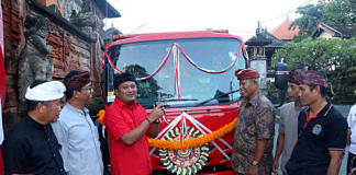 truk kebersihan