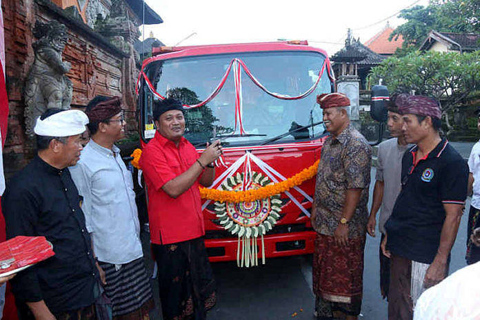 truk kebersihan