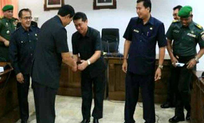 Usai Masa Kampanye, Bupati Suwirta dan Wabup Kasta Kembali Bertugas 1