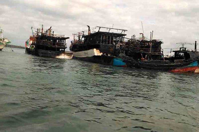 Delapan Kapal Terbakar di Pelabuhan Benoa, Ini Kronologinya 1