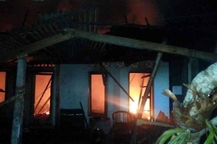 Gudang Batik Terbakar 1