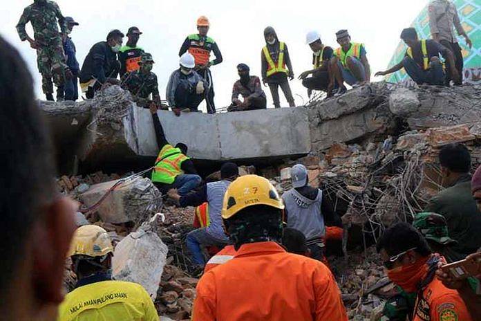 Akibat Gempa 7,0 SR, 21 Desa Terisolir 1