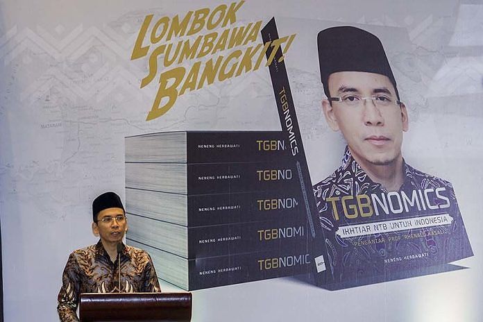 Akhiri Masa Jabatan Gubernur NTB, TGB Dilepas Ribuan Warga 1