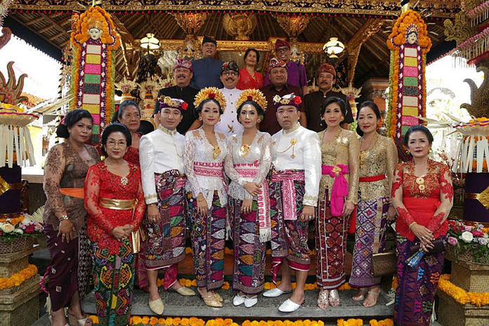 Puri Ubud Gelar Dua Pernikahan Sekaligus 1