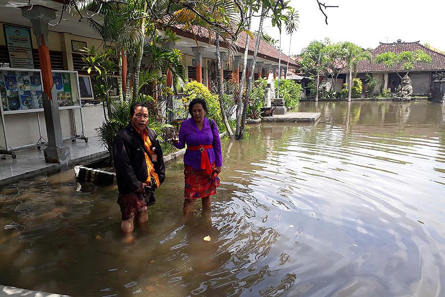 Sekolah dan Permukiman Terendam Banjir | BALIPOST.com