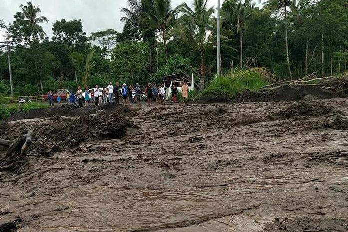 Kembali Diterjang Banjir, Jalan Butus-Nangka Makin Rusak 1