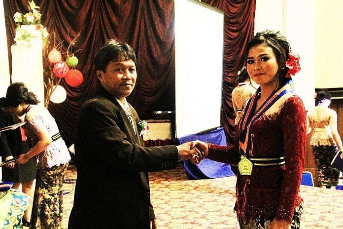 SMK Saraswati 1 Denpasar Lepas 287 Lulusan 1