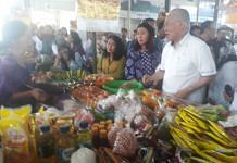 Jelang Lebaran, Mendag Pantau Harga di Dua Pasar Ini