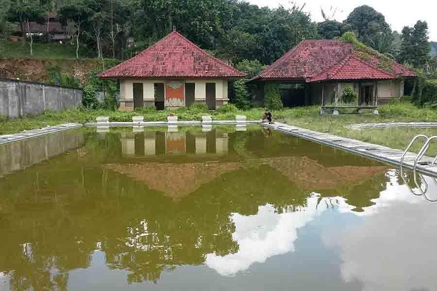 Lama Terbengkalai, Kolam Renang Kubu Ingin Dikelola ...