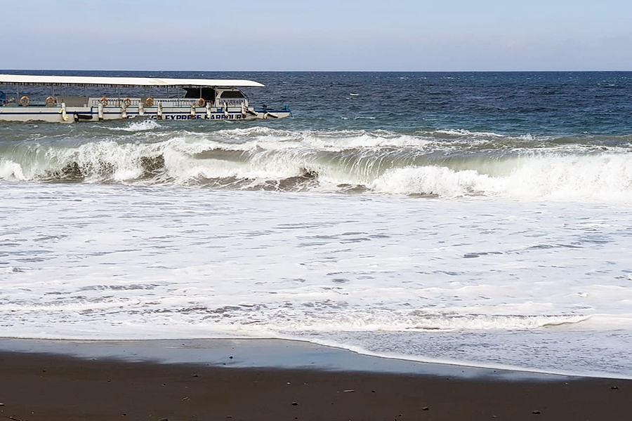 Tribuana Port at Kusamba Temporarily Closed | BALIPOST.com