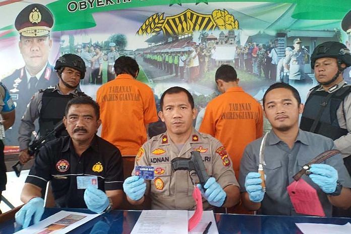 Pelaku Penganiayaan dan Penodongan Ternyata Om dan Keponakan 1