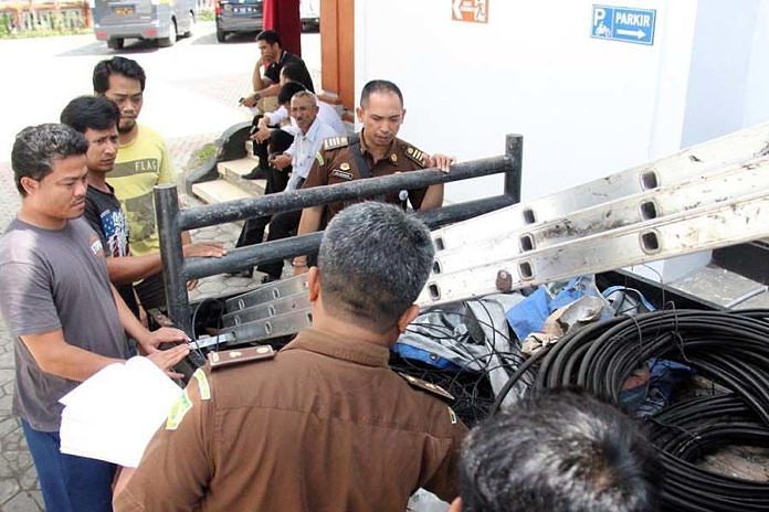 Pencurian Tabel Telkom, Tersangka Dilimpahkan 1
