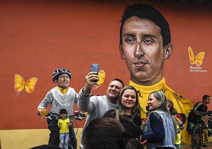 Tour de France champion Bernal given hero's welcome in Colombian home town 1