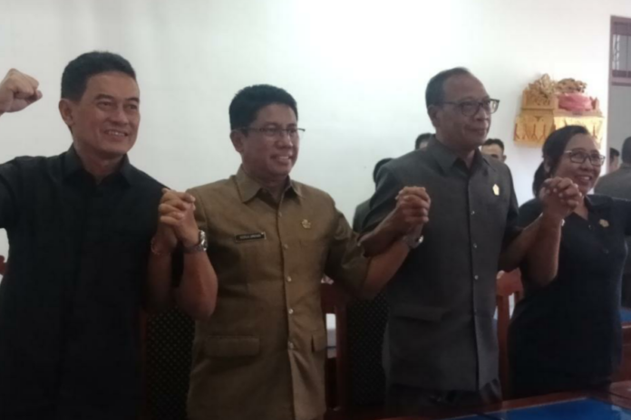 Empat Pimpinan DPRD Buleleng Ditetapkan 1