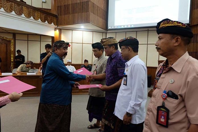 Gianyar Raih Penghargaan Anugerah Keterbukaan Informasi Publik 2019 1