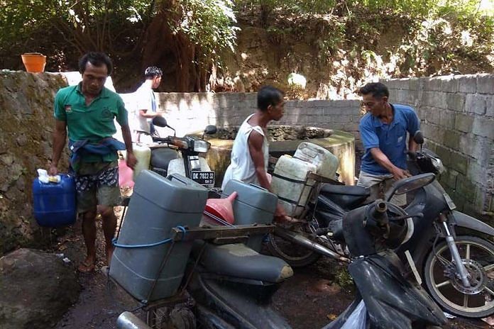 Kemarau Berkepanjangan, Ratusan KK Manfaatkan Mata Air