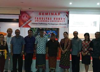 Mahasiswa S-1 dan S-2 FH Undwi Gelar Seminar