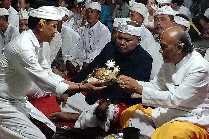 Warga Kubutambahan Gelar Piodalan di Pura Puseh Penegil Dharma 1