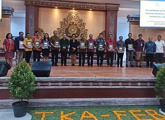 FEB Unud Lantik Pengurus IKAFEB