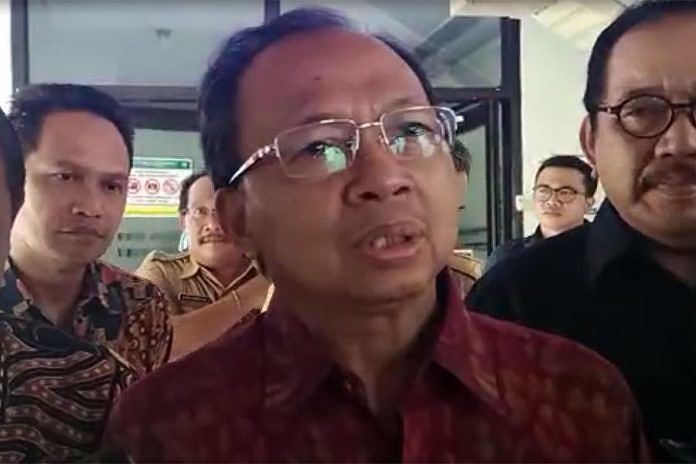 Gubernur Koster Cek Kesiapan RSUP Sanglah Tangani COVID-19, Minta Masyarakat Tak Panik 1