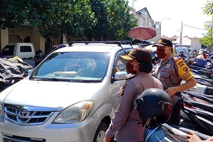 Pedagang di Pasar Galiran Sulit Diatur, Polisi Turun Tangan 1