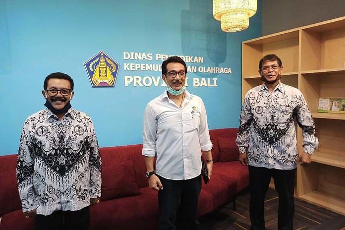 PGRI Bali Gandeng dan Disdikpora Bali Gelar Pelatihan Daring 1