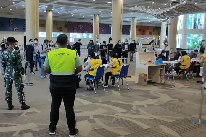 Ratusan Naker Migran dari Yunani Tiba 1