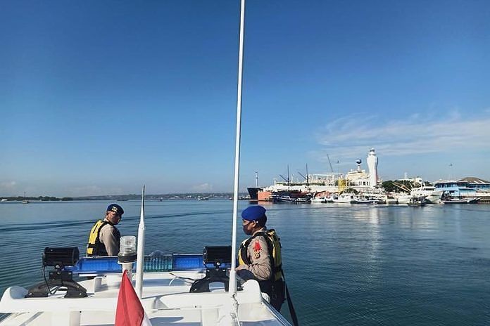 Cegah COVID-19, Anggota Ditpolair Sambangi Pemancing 1