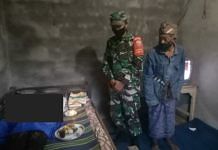 Petutas mendatangi TKP gantung diri di Banjar Penikit, Petang.(ist)