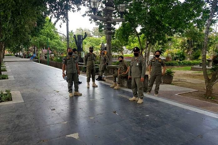 Lapangan Puputan Badung Kembali Dibuka, Masih Ada yang Marah Diingatkan Prokes 1