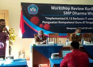 ‘’Workshop Review’’ K-13 SMP Dharma Wiweka