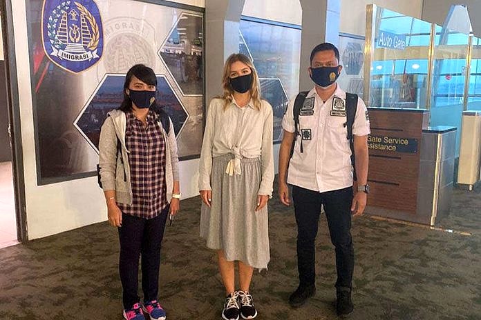 Gunakan VoA Malah Berpraktek Dokter Kecantikan, WNA Dideportasi 1