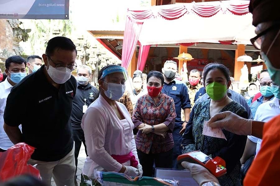 Ketua DPR RI Puan Maharani Serahkan BST, BSB dan Sembako di Abiansemal