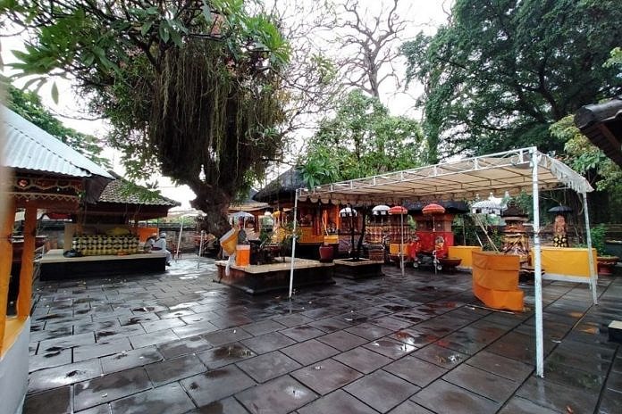 Pujawali Di Pura Dalem Kahyangan Badung, Pamedek Dibatasi 1
