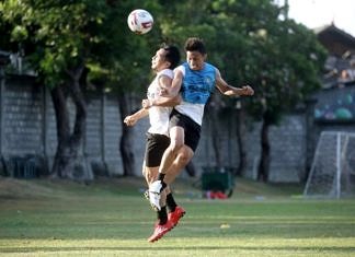 Dias Angga Kumpul Bersama Tiga Anak Kembarnya