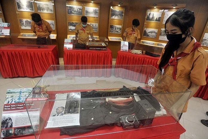 Koleksi Benda Benda Pelaku Sejarah Dipamerkan 1
