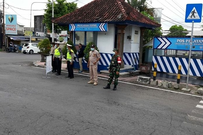 Operasi Prokes Di Ubung Kaja, Belasan Pelanggar Terjaring 1